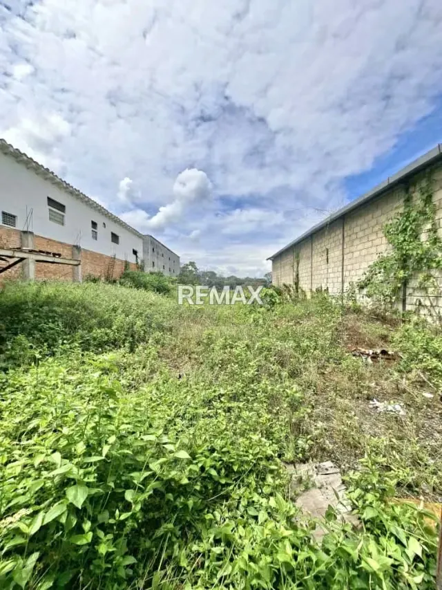 En venta Terreno a Pie de calle, en EL CENTRO Calle 4 con 7ma avda - 2