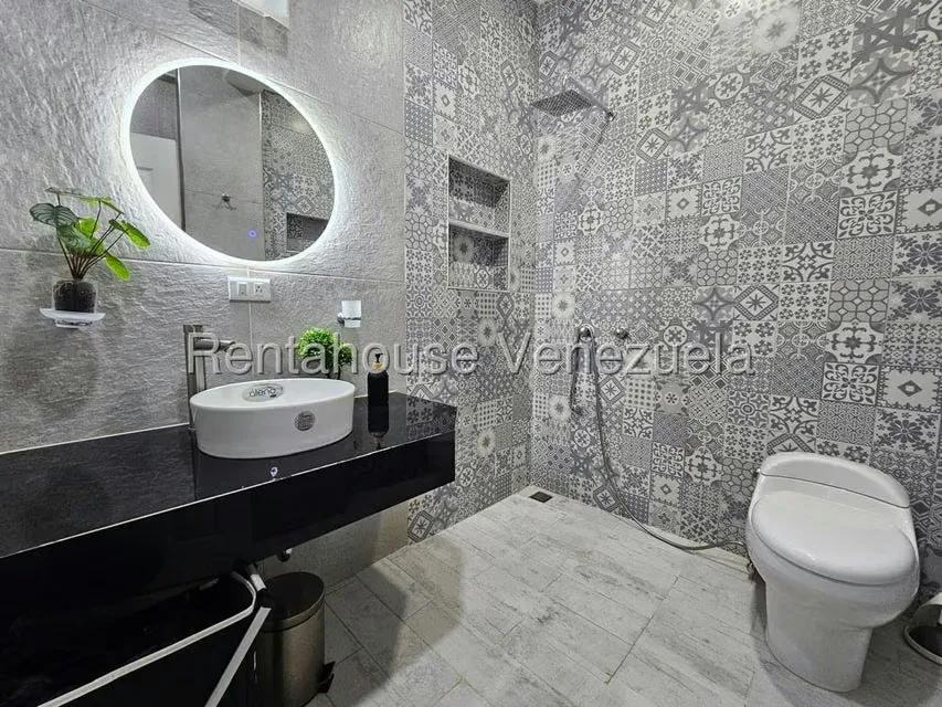 Apartamento (1 Nivel) en Venta en Bello Monte, Distrito Metropolitano - 16