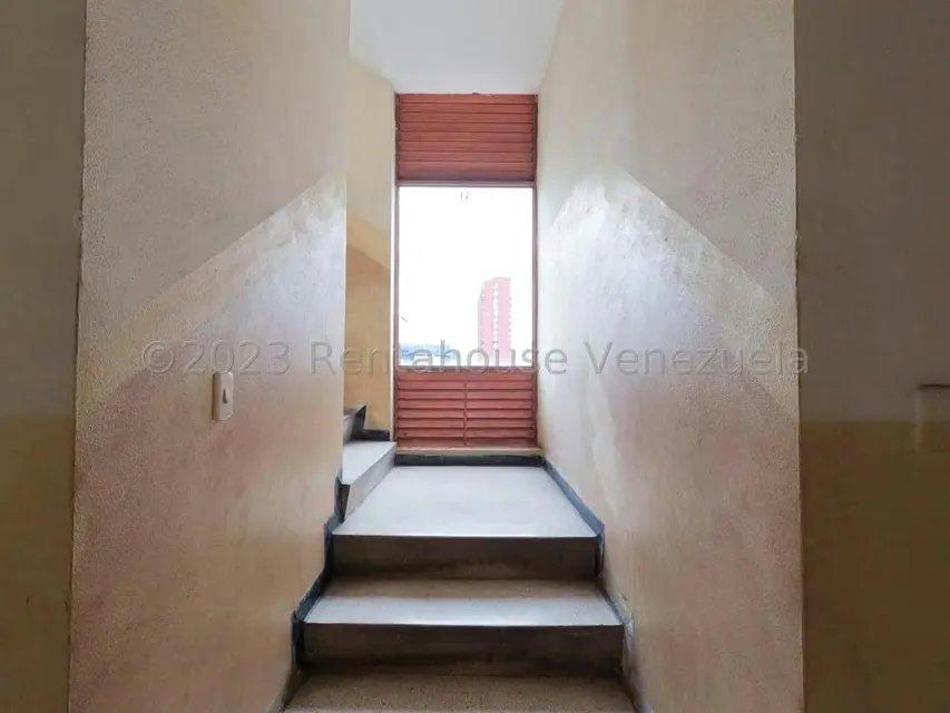 Comercial (Edificio) en Venta en Centro, Lara - 12