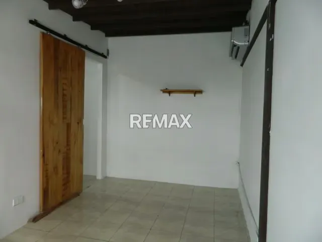 ALQUILO OFICINA COMERCIAL EN ESTE BARQUISIMETO - 6
