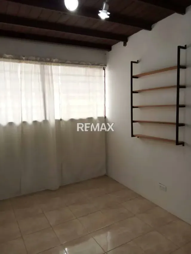 ALQUILO OFICINA COMERCIAL EN ESTE BARQUISIMETO - 9