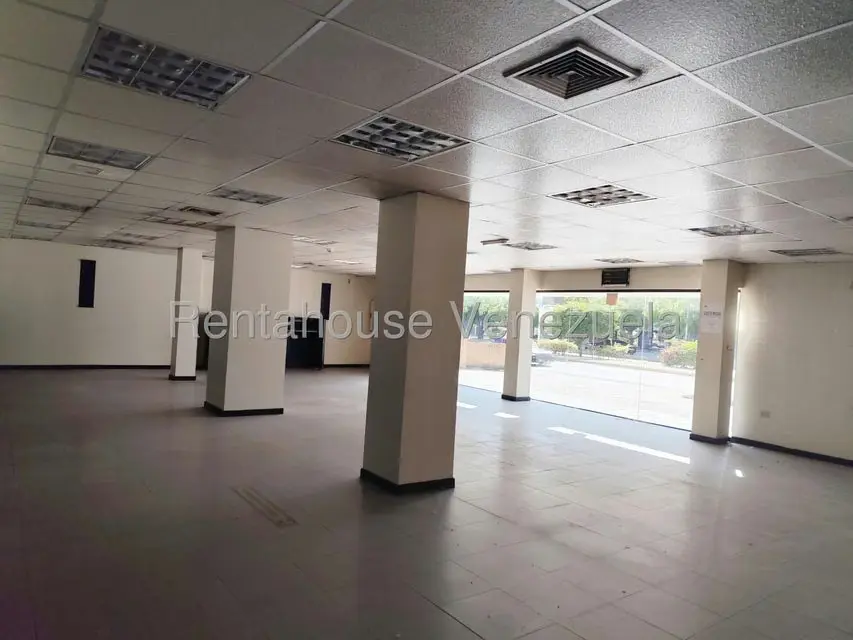 Comercial (Local Comercial) en Venta en Avenida Bella Vista, Zulia - 12