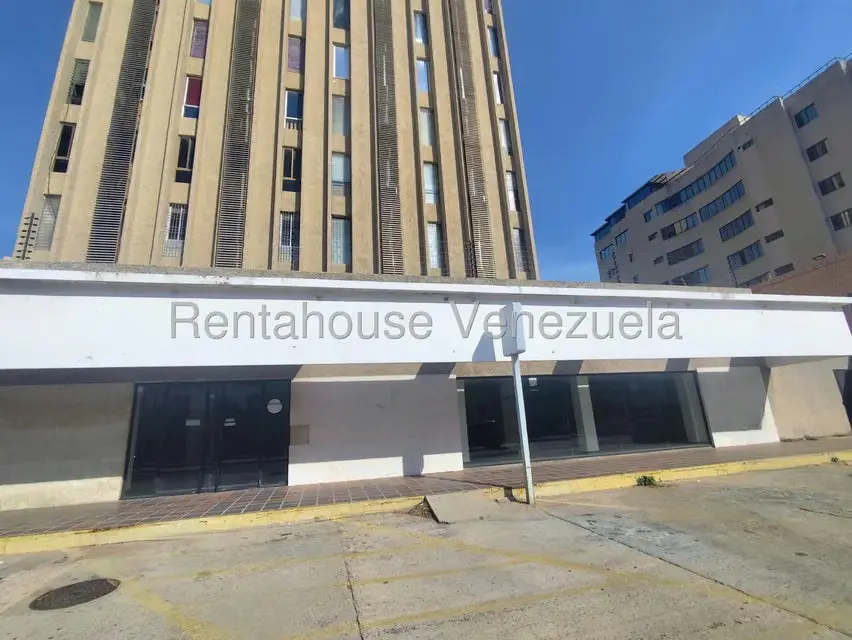 Comercial (Local Comercial) en Venta en Avenida Bella Vista, Zulia - 3