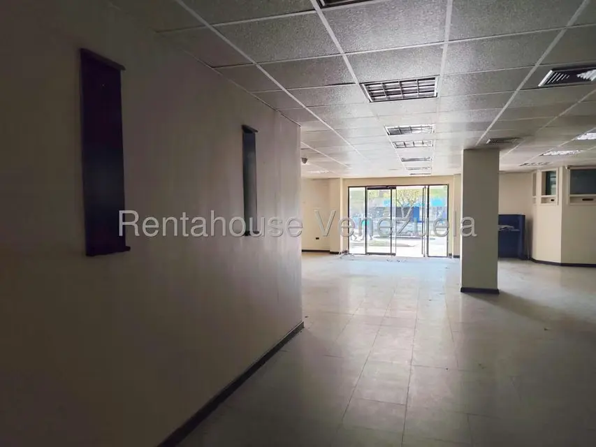 Comercial (Local Comercial) en Venta en Avenida Bella Vista, Zulia - 37