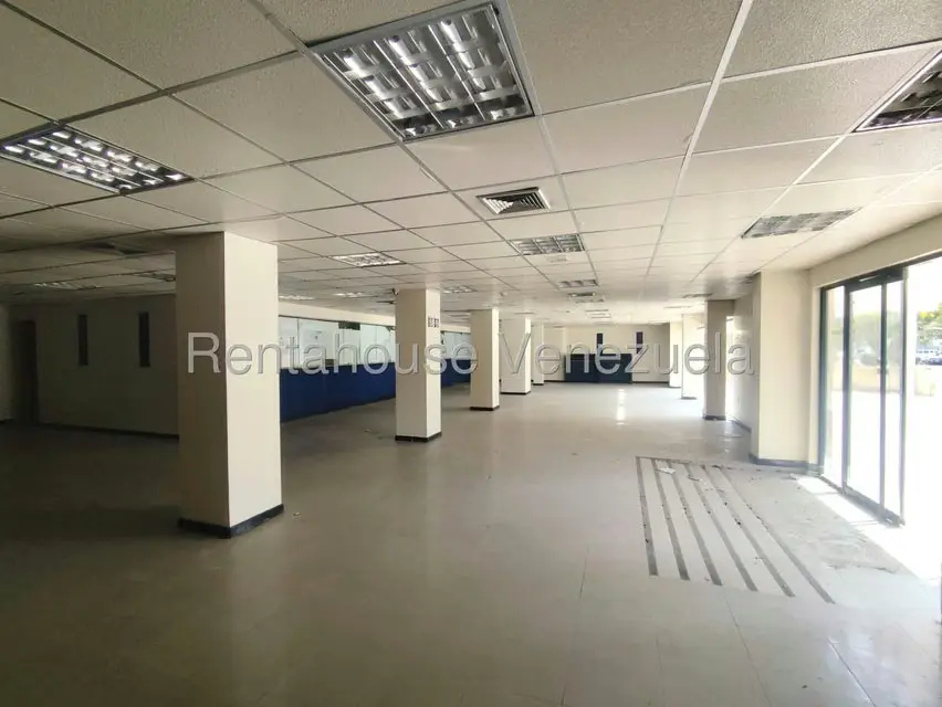 Comercial (Local Comercial) en Venta en Avenida Bella Vista, Zulia - 46