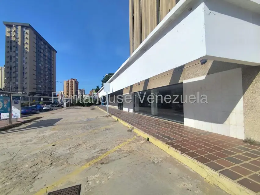 Comercial (Local Comercial) en Venta en Avenida Bella Vista, Zulia - 50