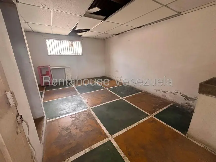 Casa (Multipes Niveles) en Venta en Zona Oeste, Lara - 28