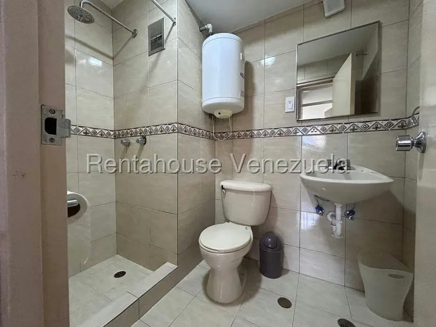 Apartamento (Multiples Niveles) en Venta en La Tahona, Distrito Metropolitano - 13