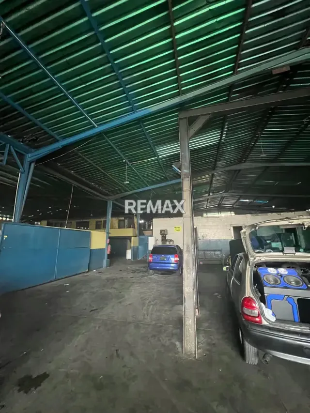 EN EXCLUSIVA SE VENDE GALPON DE 1.200 mts2 en la zona sur de Valencia - 5