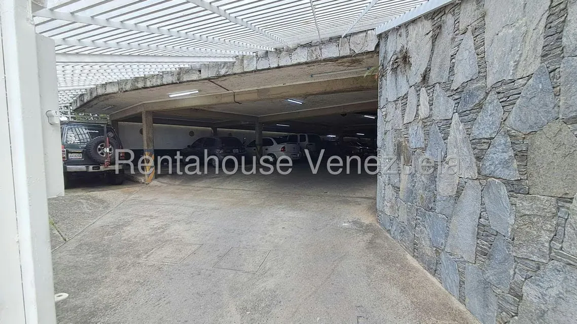 Apartamento (1 Nivel) en Alquiler en La Urbina, Distrito Metropolitano - 16