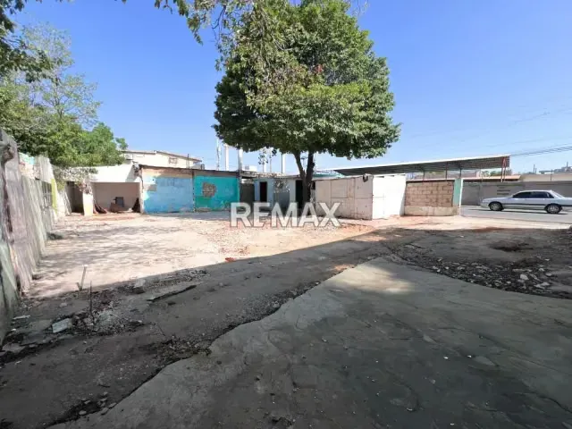Terreno en venta en la Calle 171 de la Urbanización San Francisco - 5