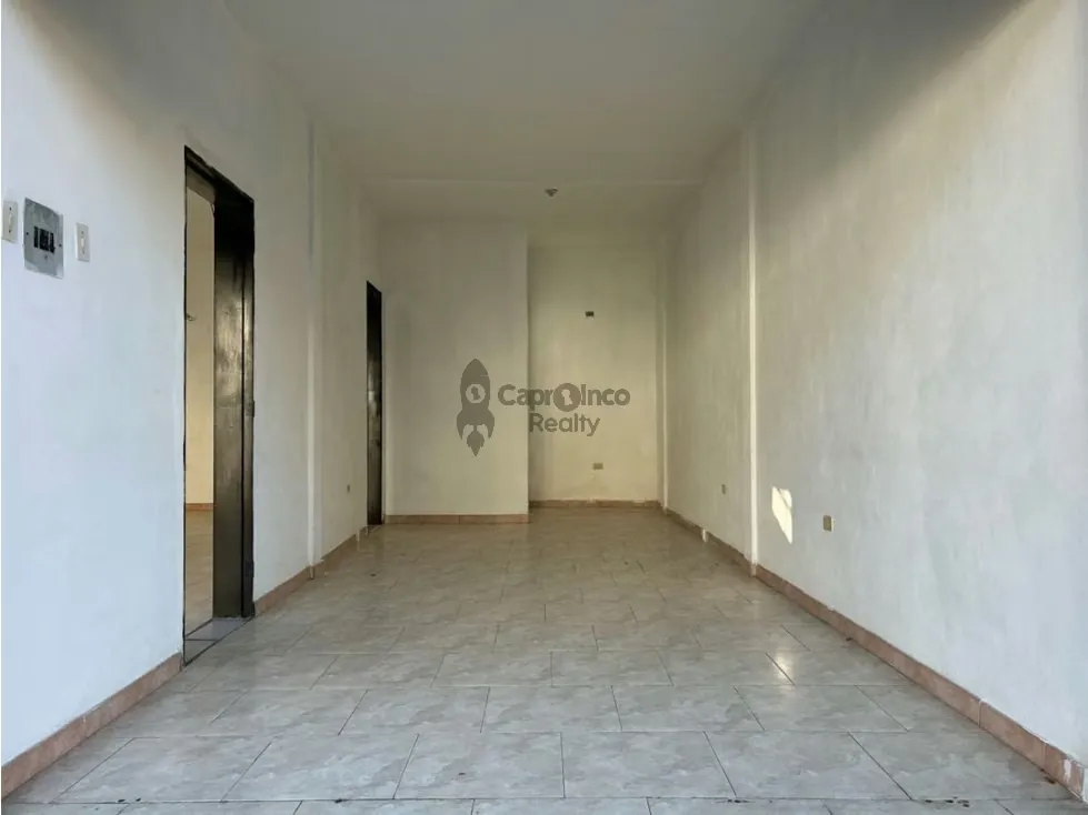 LOCAL COMERCIAL 2 EN ALQUILER A POCOS METROS AV BOLIVAR BEJUMA