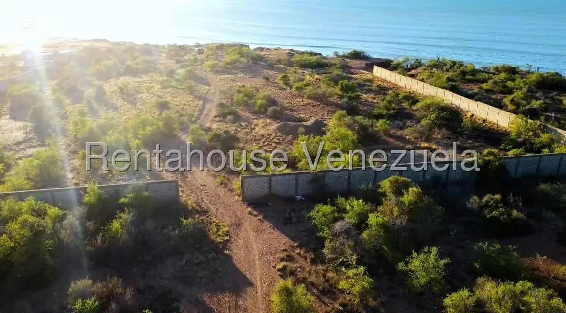 Terreno (Comercial) en Venta en Taguantar, Nueva Esparta - 4