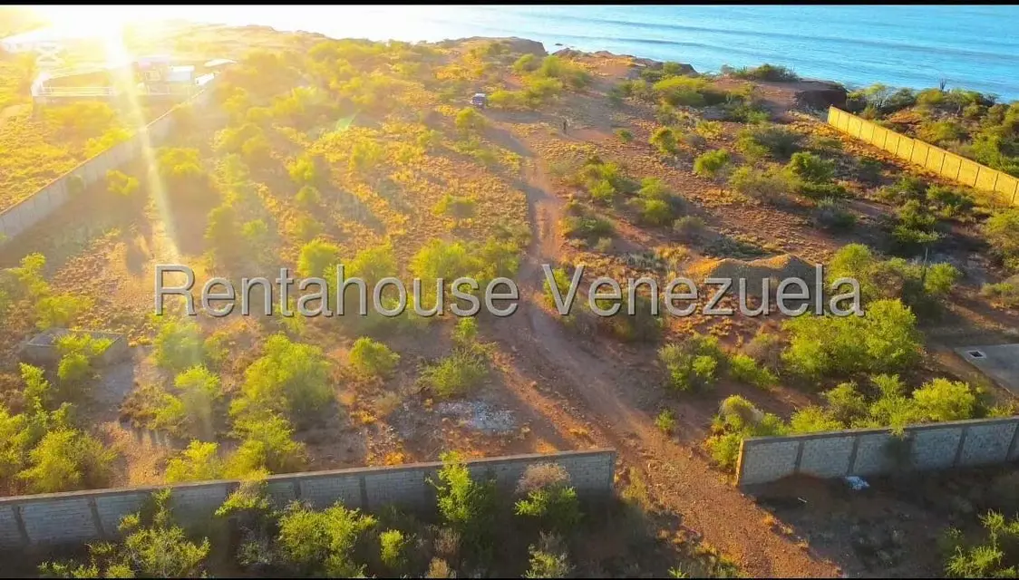 Terreno (Comercial) en Venta en Taguantar, Nueva Esparta - 5