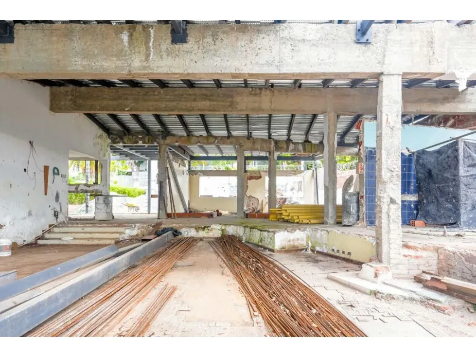 Se vende casa para terminar 4h+2s+ch/7p Colinas de Bello Monte - 17