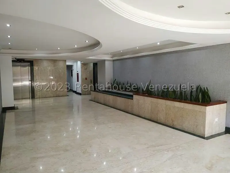Apartamento (1 Nivel) en Venta en La Trigaleña, Carabobo - 2