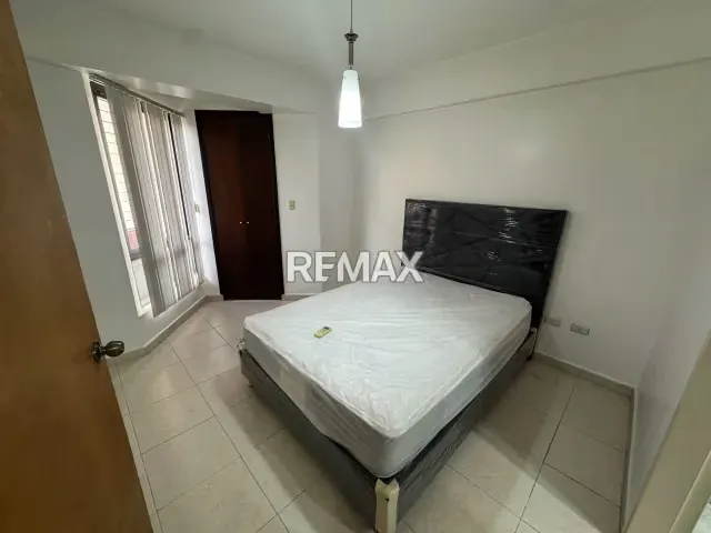 Apartamento en alquiler en Lomas de Los Mangos - 12
