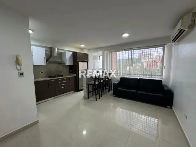 Apartamento en alquiler en Lomas de Los Mangos - 2