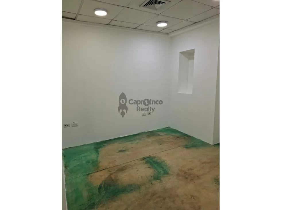 Amplios Espacios y Ubicación Estratégica - Oficina en Alquiler - 8