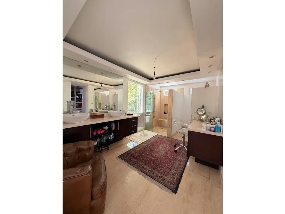 Imponente Casa en Venta ubicada en Prados del Este - 16