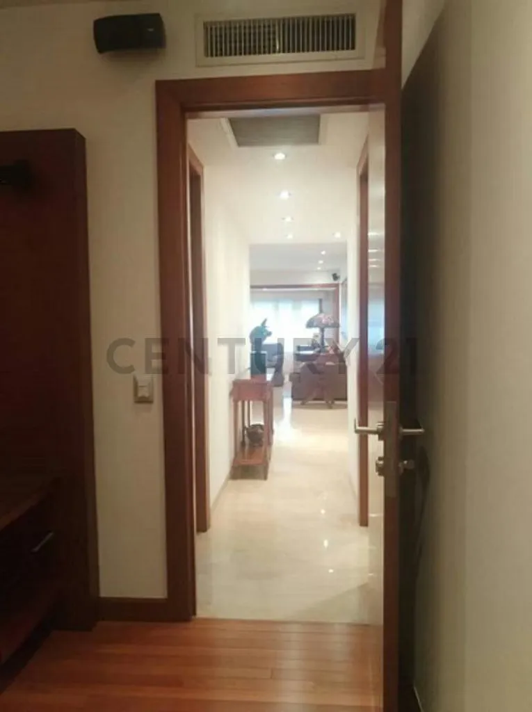 Exclusivo Apartamento en venta en La Urbanizacion Campo Alegre, remodelado - 10