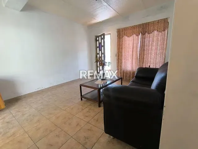 Venta Casa. Calle Vargas. Cumaná, Estado Sucre - 5
