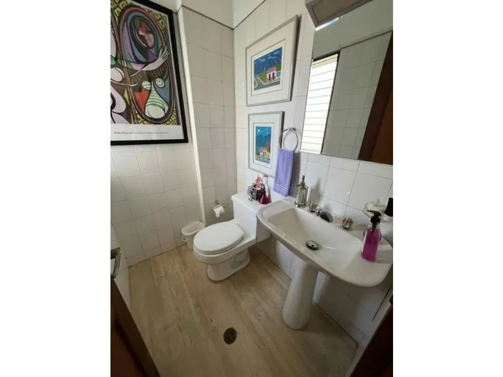 Se vende apartamento 324m2 Santa Eduvigis 6248 - 9