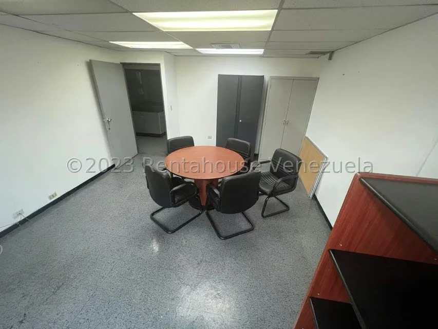 Oficina en Venta en La Urbina, Distrito Metropolitano - 18