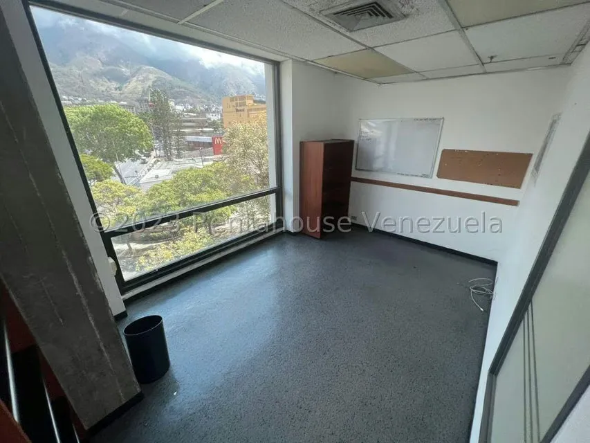 Oficina en Venta en La Urbina, Distrito Metropolitano - 25