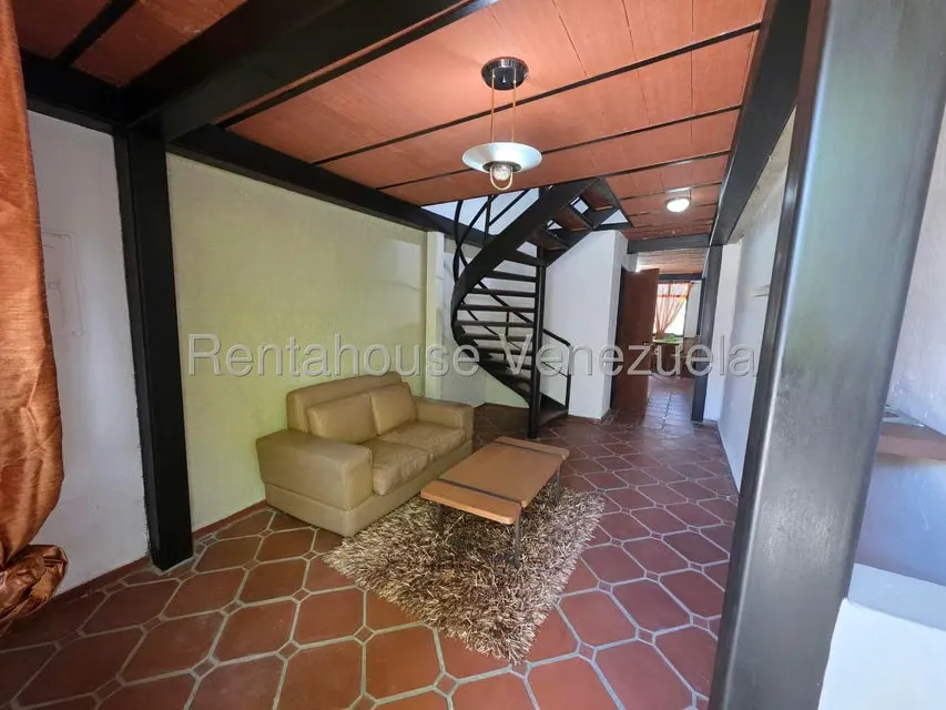 Casa (Duplex) en Alquiler en El Cafetal, Distrito Metropolitano