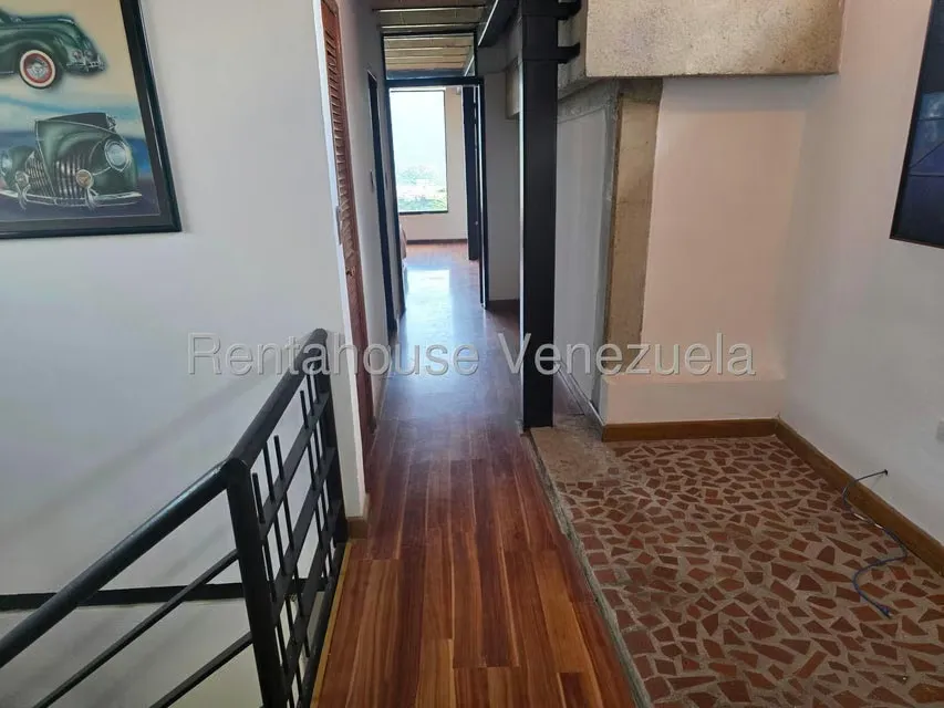 Casa (Duplex) en Alquiler en El Cafetal, Distrito Metropolitano - 12