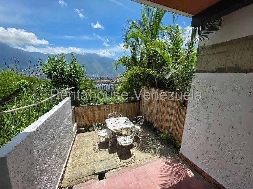 Casa (Duplex) en Alquiler en El Cafetal, Distrito Metropolitano - 5