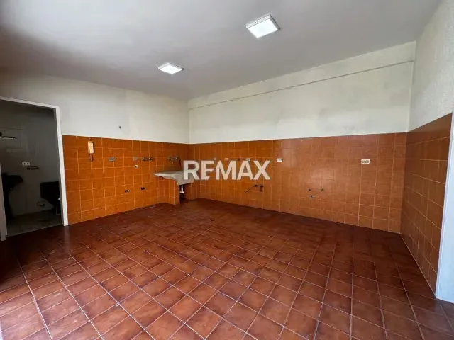 Casa Comercial en Alquiler Andrés Bello - 13