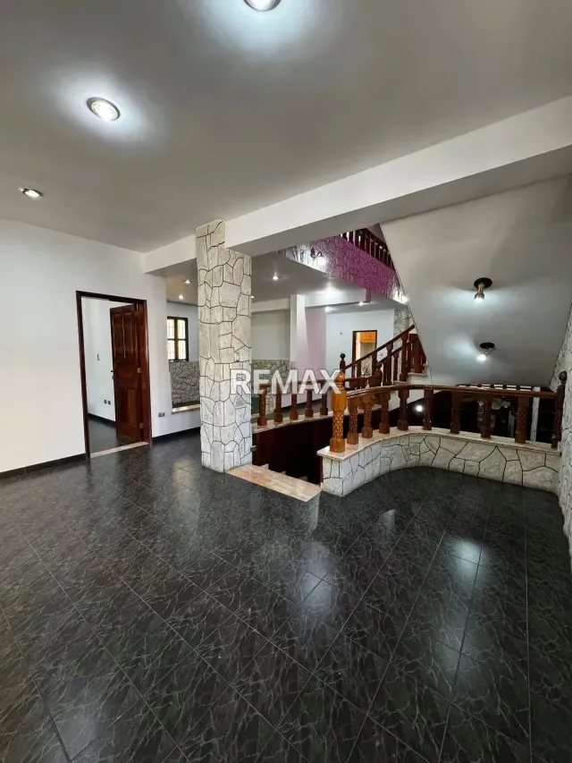 Casa Comercial en Alquiler Andrés Bello - 10