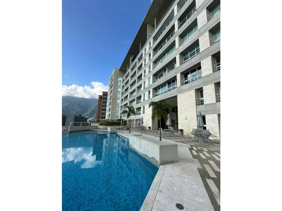 Se vende Apto PH 205m² 3h+1s/3.5b+1s/3p Lomas de Las Mercedes - 2