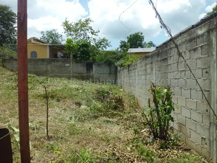 Terreno (Residencial) en Venta en Las Carolinas, Miranda - 4