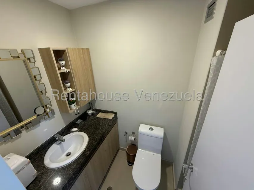 Apartamento (1 Nivel) en Venta en La Lagunita Country Club, Distrito Metropolitano - 12