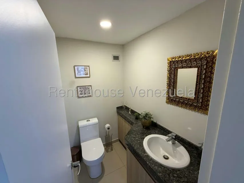 Apartamento (1 Nivel) en Venta en La Lagunita Country Club, Distrito Metropolitano - 8