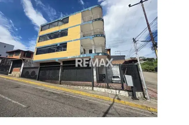 Local para uso comercial en Alquiler ubicado en la avenida ferrero tamayo, al lado de la posada rincón tachirense