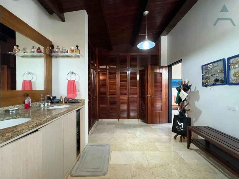 Se vende casa 1102m² 4h+2s/4b+s/5p Prados del Este - 68