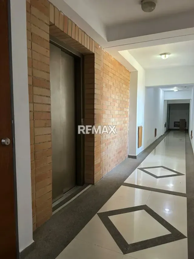 EN VENTA APARTAMENTO RES. TAGUAY EN LA URB. MAÑONGO - 19