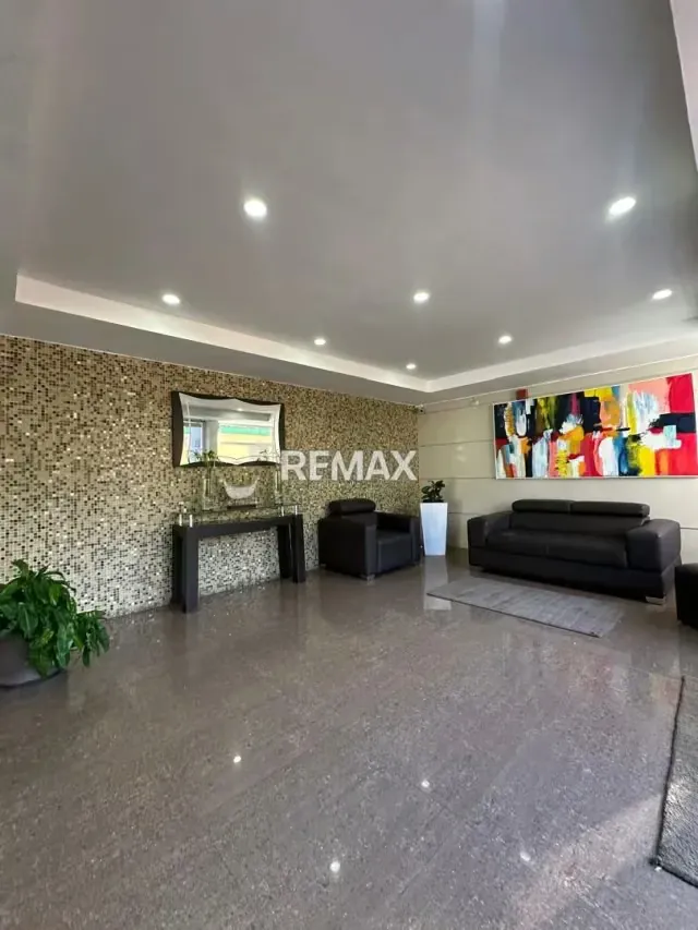 EN VENTA APARTAMENTO RES. TAGUAY EN LA URB. MAÑONGO - 3