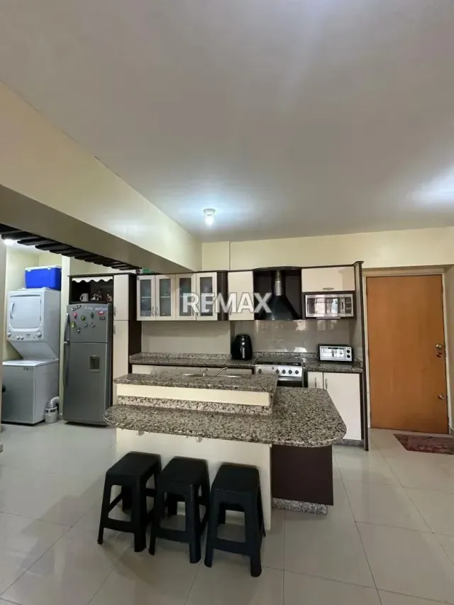 EN VENTA APARTAMENTO RES. TAGUAY EN LA URB. MAÑONGO - 5