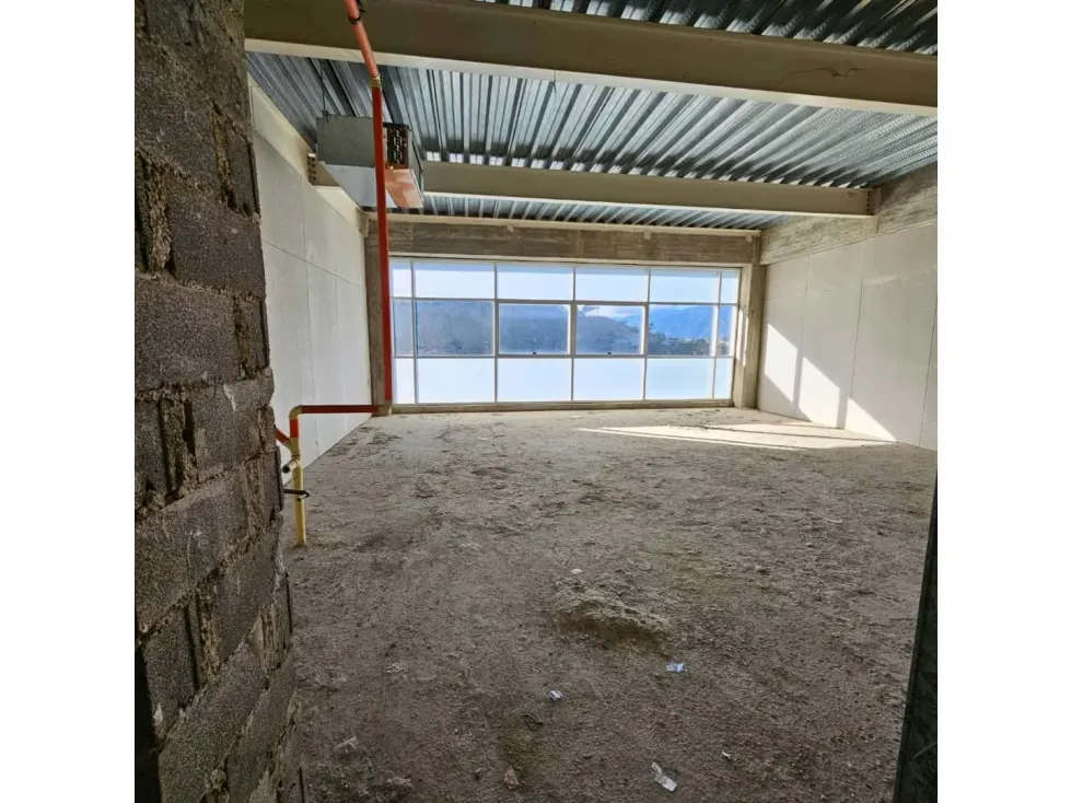 Se Alquila Oficinas desde 50m² a 300m² Cerro Verde - 7