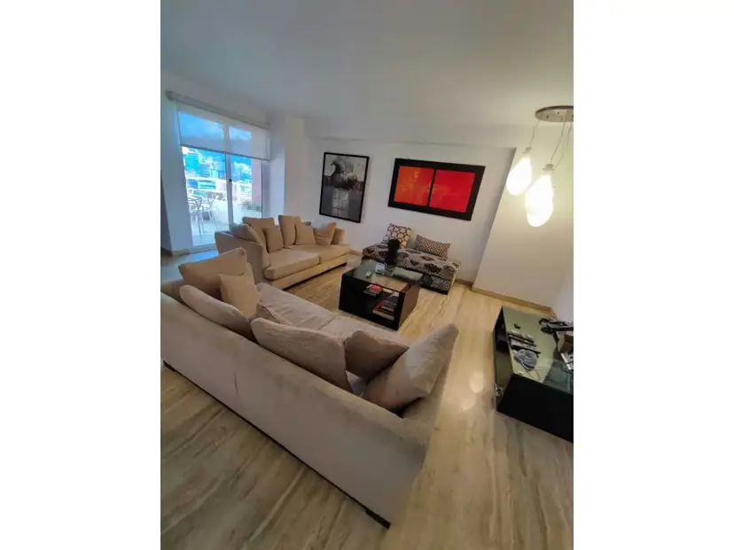 Se alquila Ph 225m2 El Rosal 8596