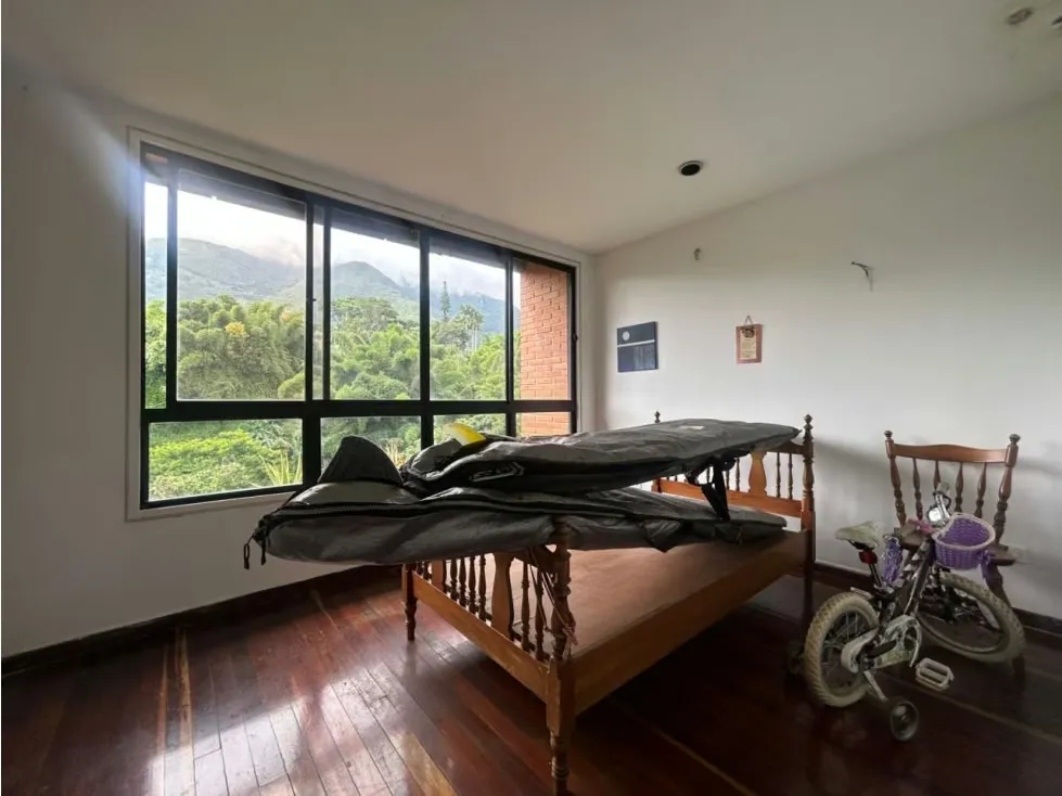 Se vende Apto PH 430m² 4h+2s/4b+2s/3p Urb Miranda - 13