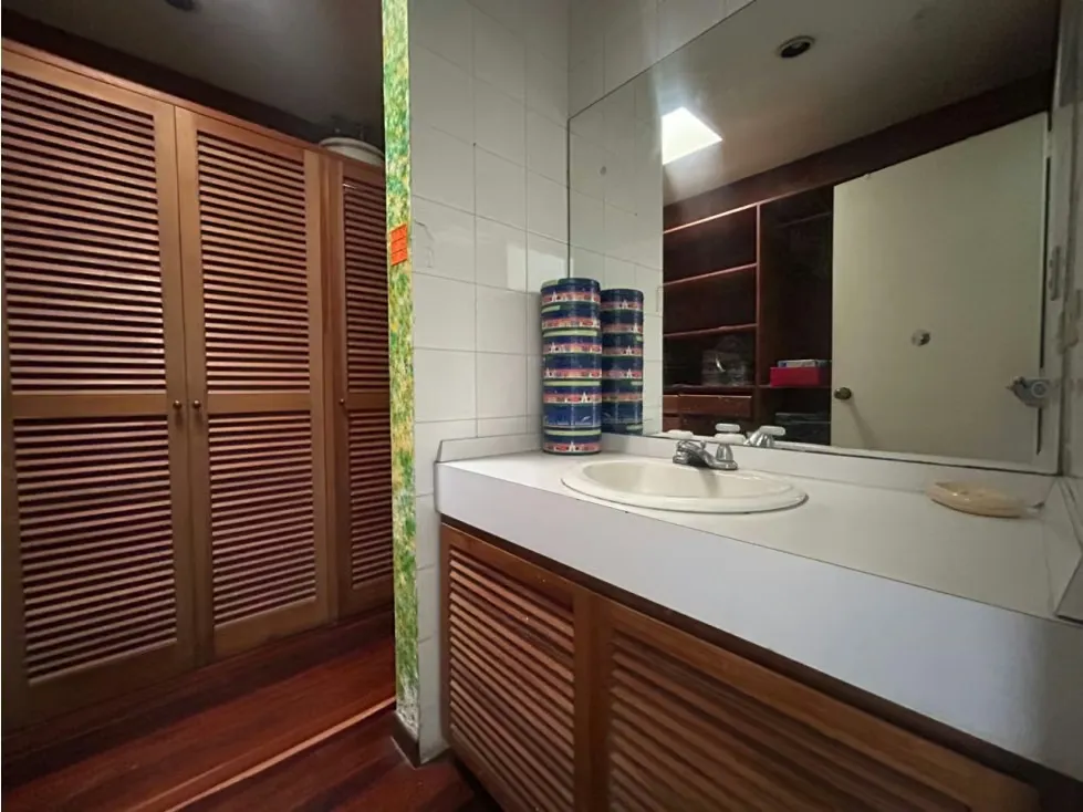 Se vende Apto PH 430m² 4h+2s/4b+2s/3p Urb Miranda - 18