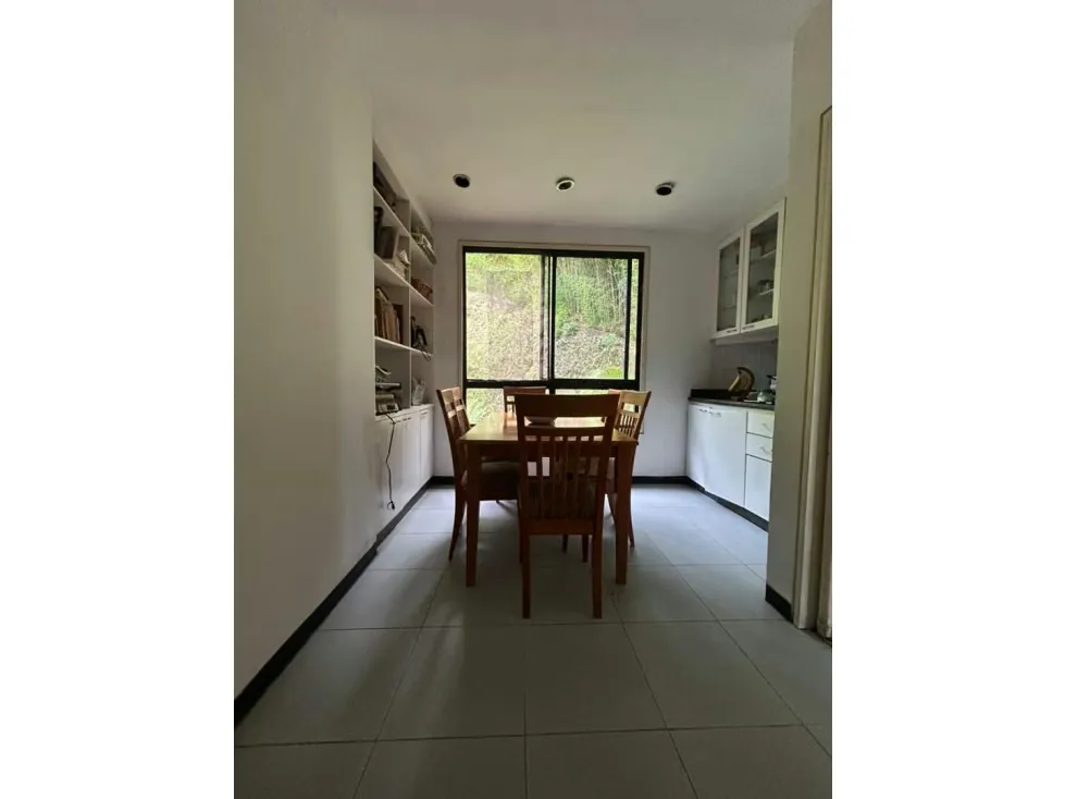 Se vende Apto PH 430m² 4h+2s/4b+2s/3p Urb Miranda - 10