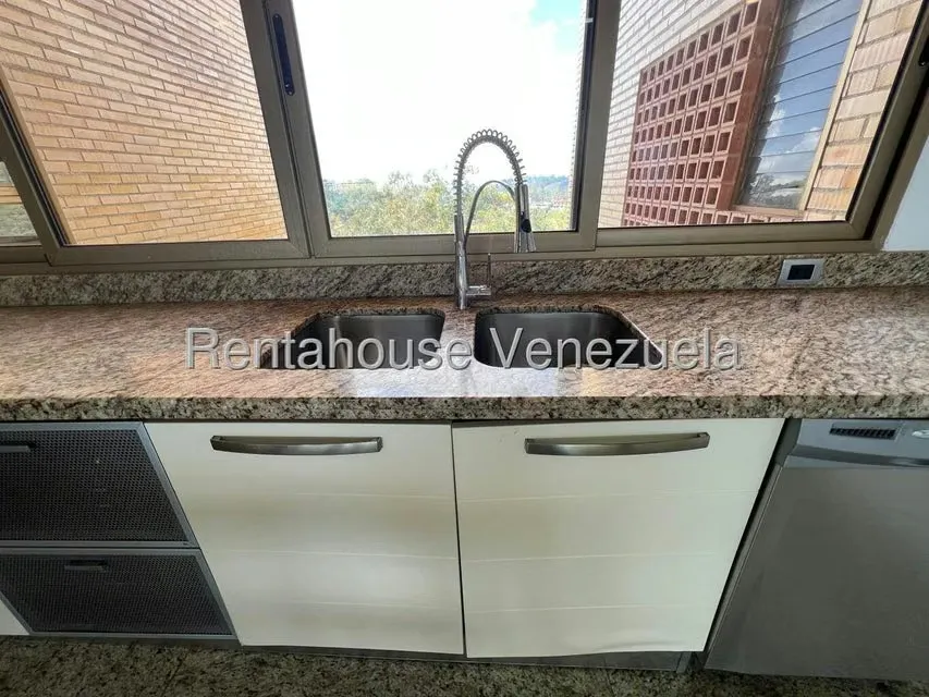 Apartamento (1 Nivel) en Alquiler en Los Naranjos del Cafetal, Distrito Metropolitano - 20