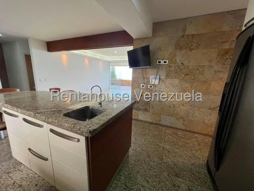 Apartamento (1 Nivel) en Alquiler en Los Naranjos del Cafetal, Distrito Metropolitano - 21